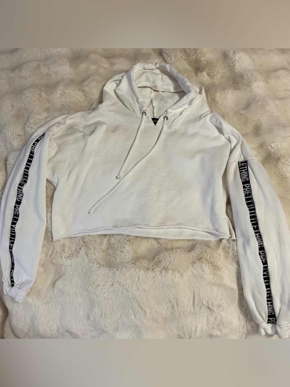 PrettyLittleThing cropped hoodie, white & black, size 4, EUC